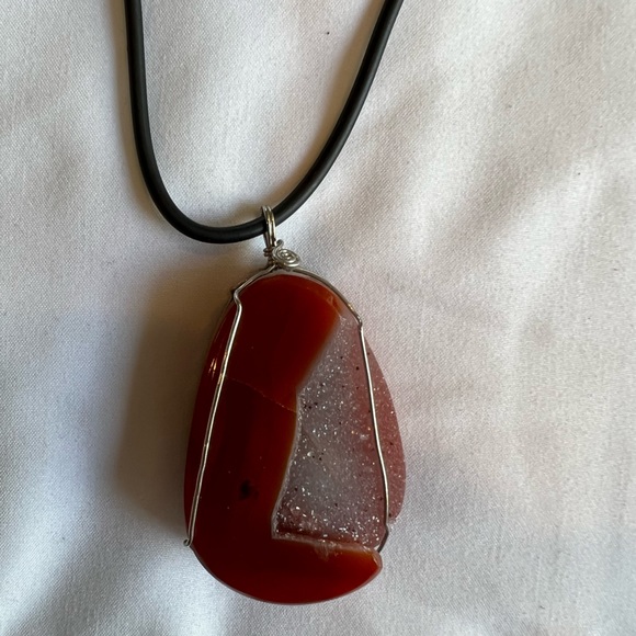 2 Druzy Statement Piece Necklaces - Picture 4 of 8